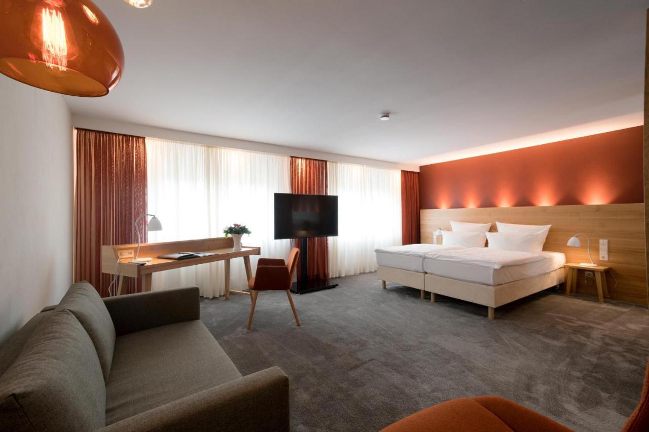 Hotel Adler Asperg ภายนอก รูปภาพ