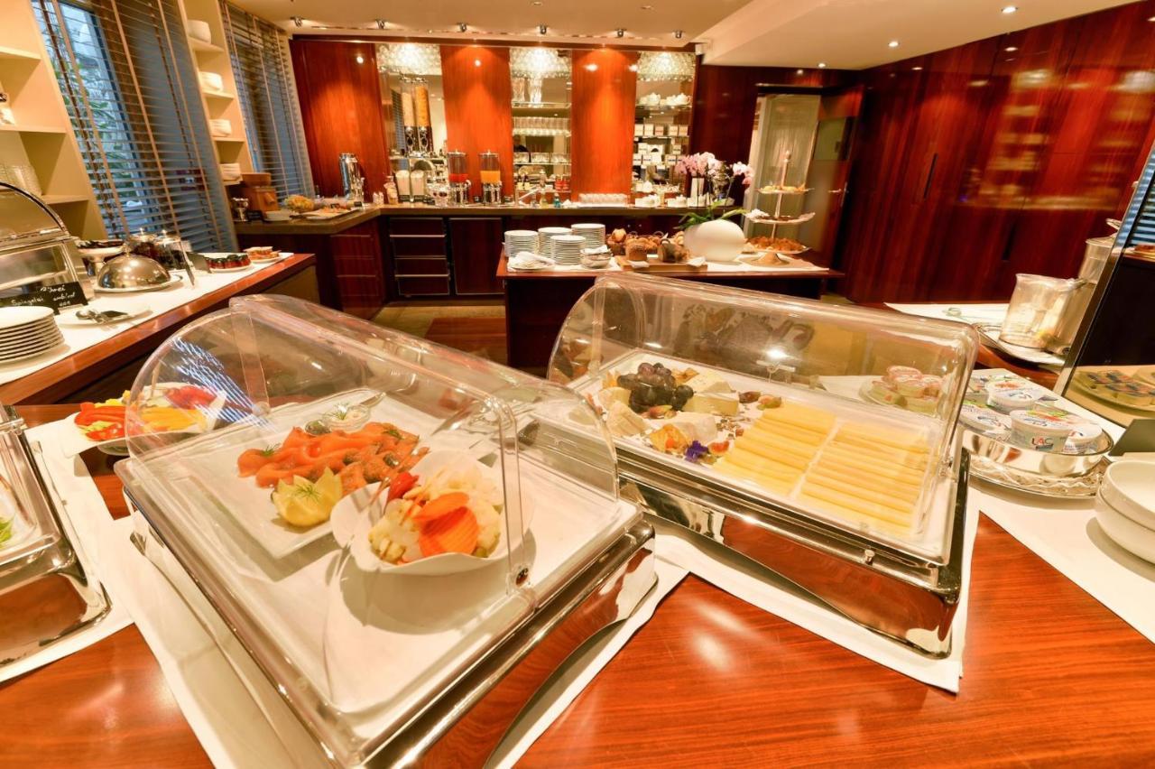 Hotel Adler Asperg ภายนอก รูปภาพ
