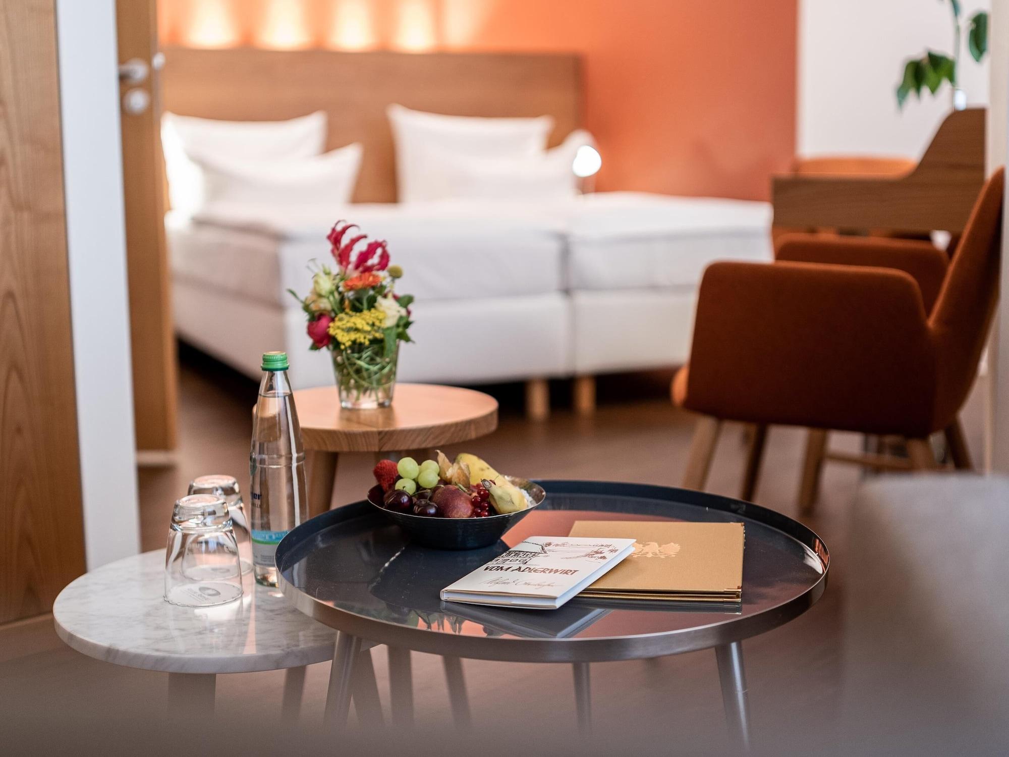 Hotel Adler Asperg ภายนอก รูปภาพ